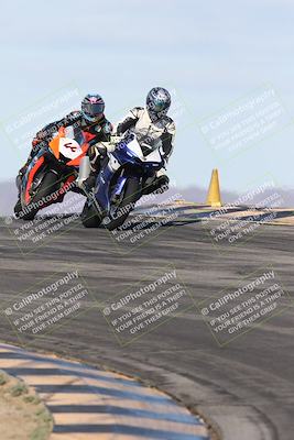 media/Nov-16-2025-Race Pace (Sun) [[8c5fa54630]]/Verified Riders/1-Turns 9 and 10 (925am)/